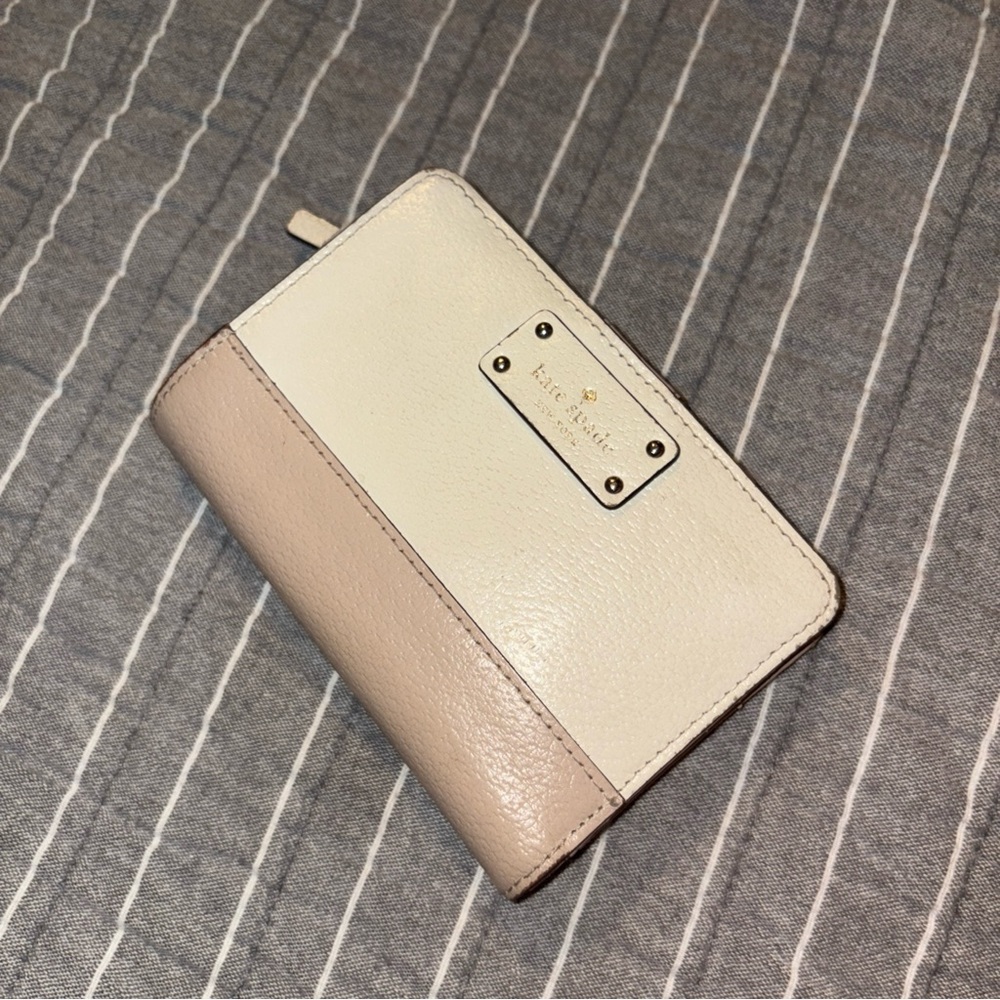 Kate Spade White and Tan Wallet